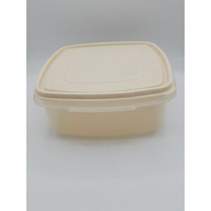 Rubbermaid Servin Saver Storage Container Square White # 2 5 Cups